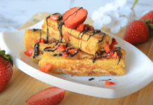 Strawberry French Toast Roll Ups | Eggless Stuffed French Toast | Tasty French Toast Recipe Strawberry French Toast Roll Ups